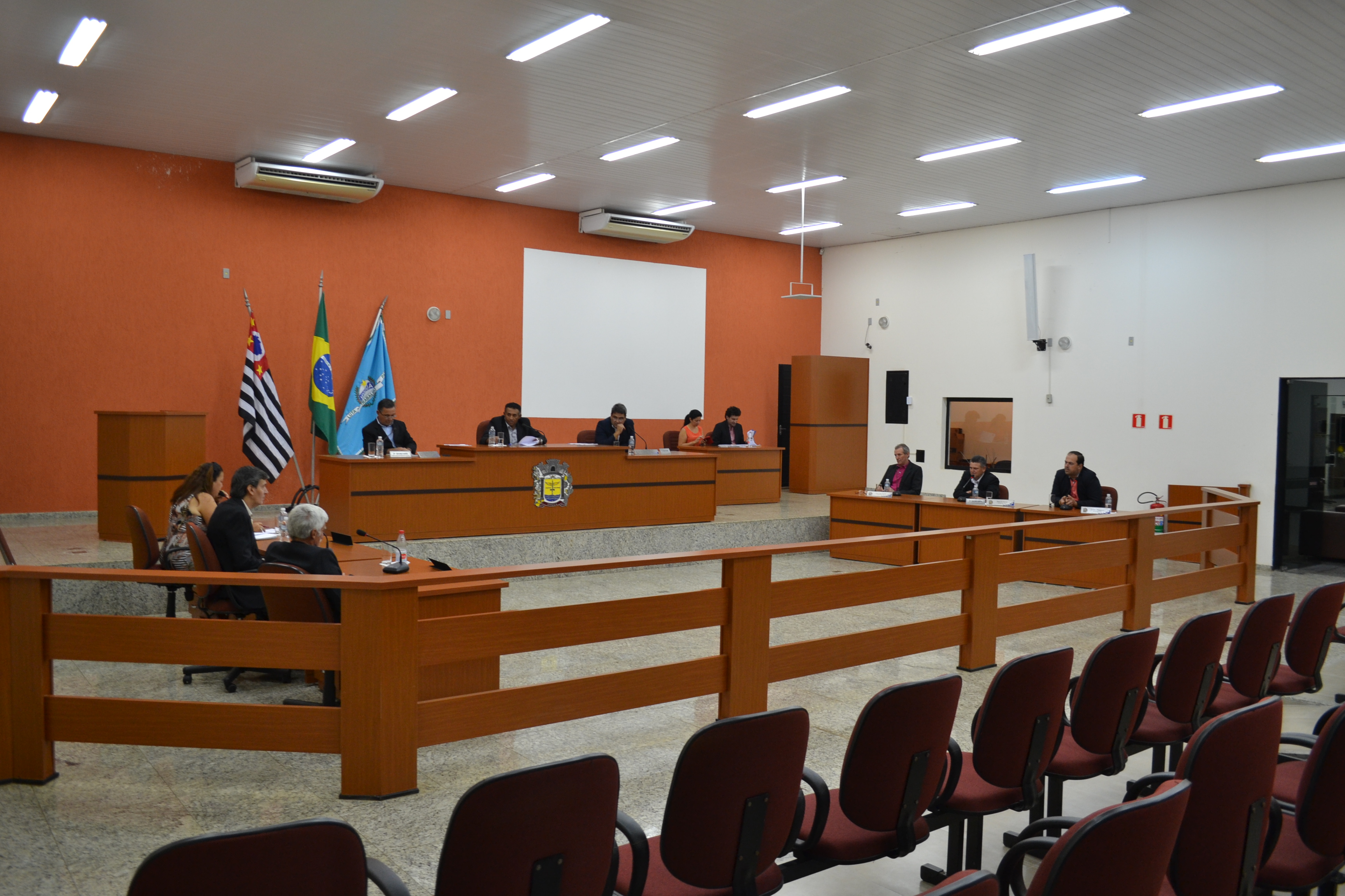 Resumo da 13ª sessão extraordinária da Câmara Municipal de Ipiguá
