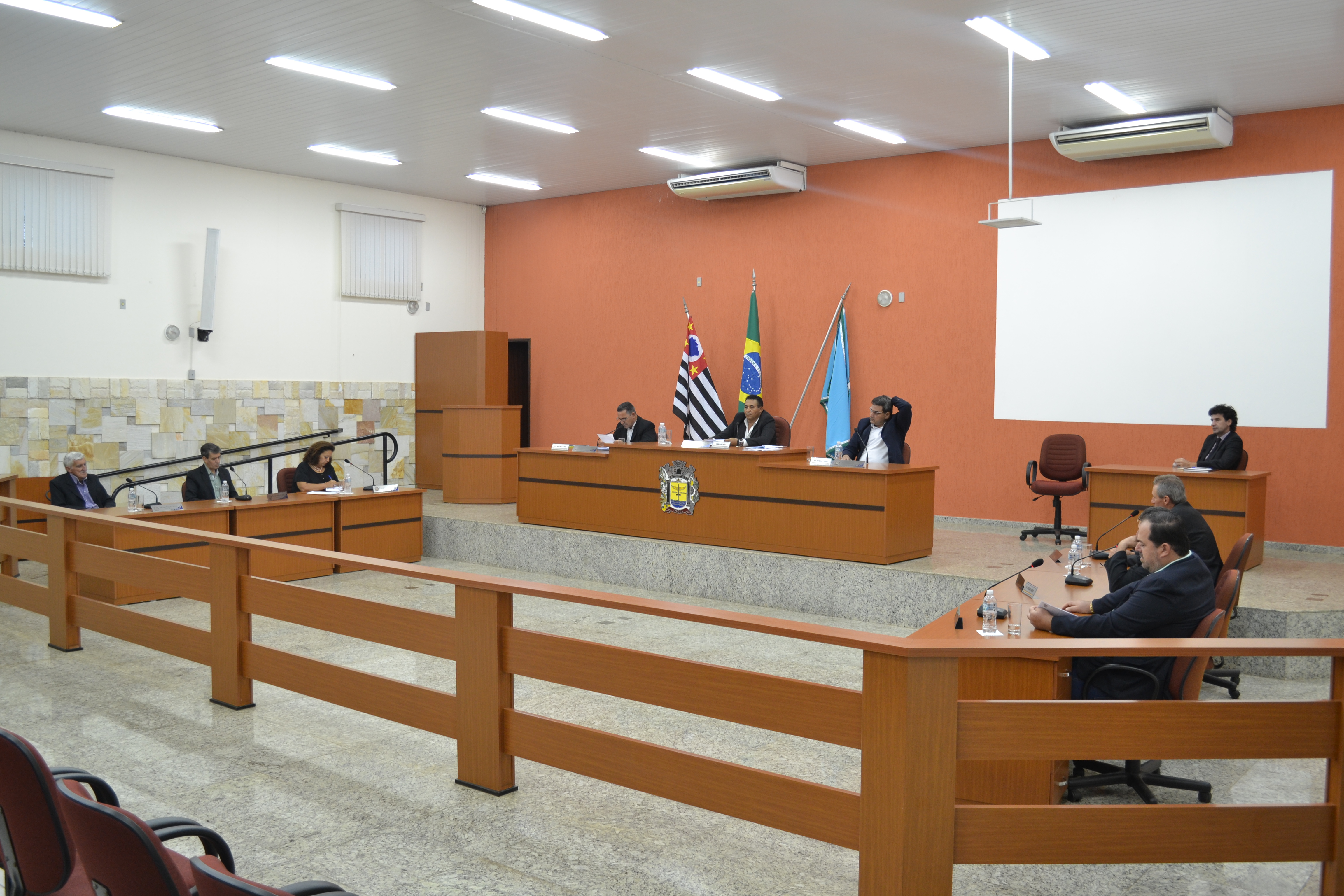 Resumo da quarta sessão extraordinária da Câmara Municipal de Ipiguá