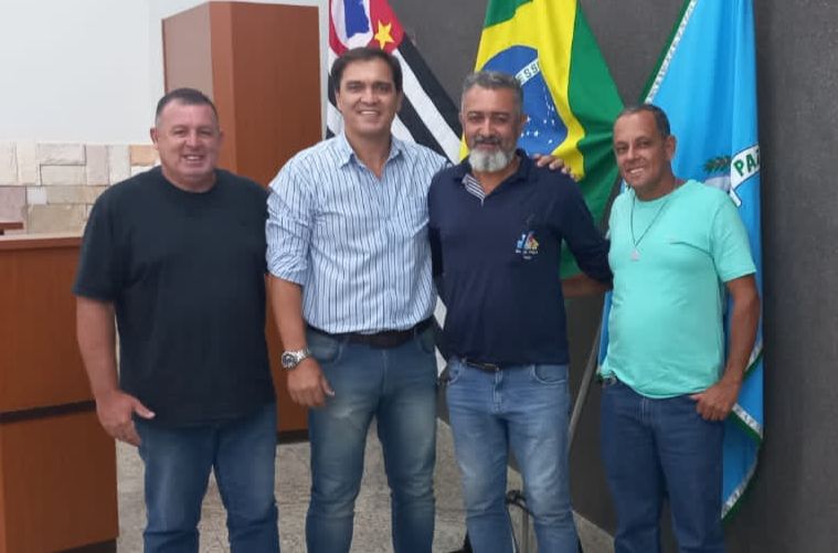 Vereadores se reúnem com assessor do Deputado Estadual Carlão Pignatari